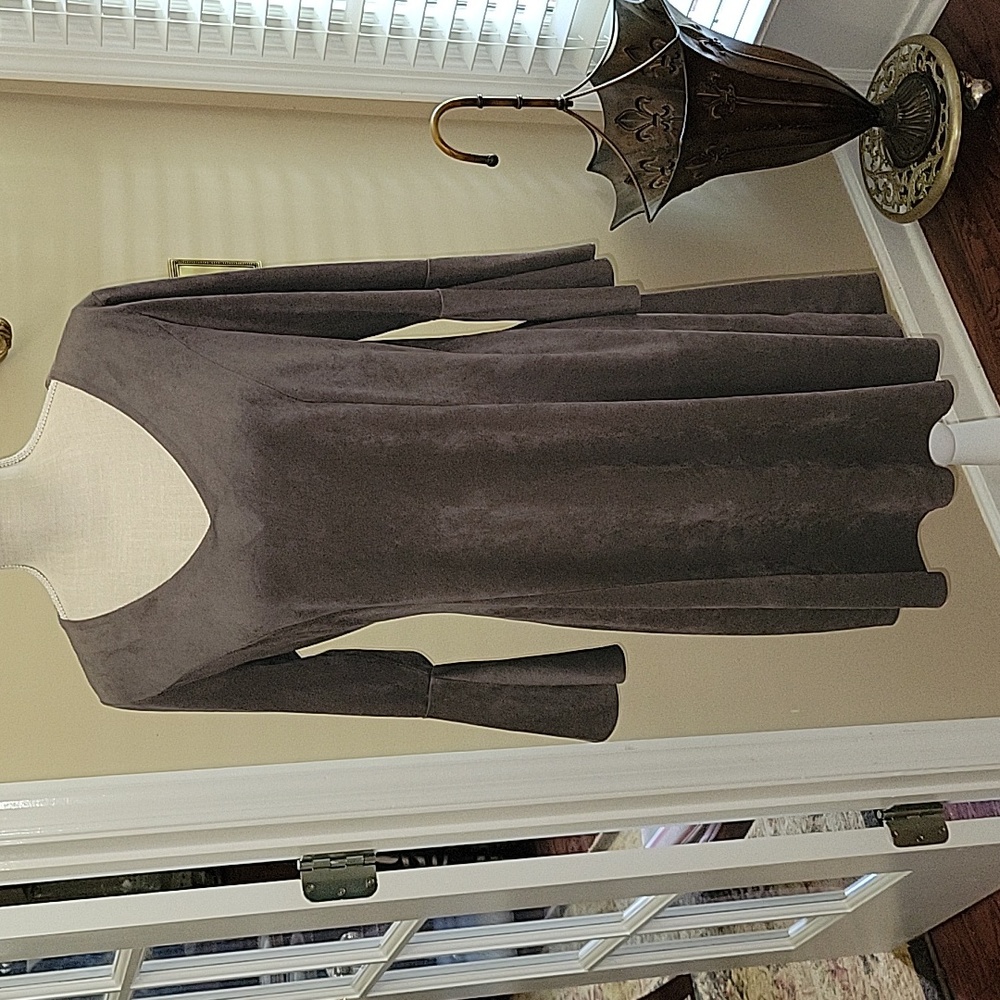 Lascana gray sueded fabric V neck statement sleeve dress fit & flare size 8 EUC…